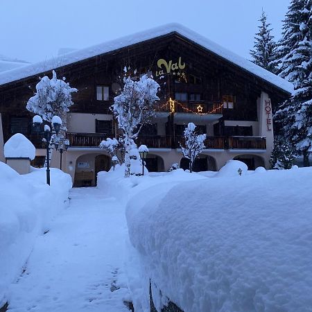Hotel B&B Casa La Val Sedrun Luaran gambar