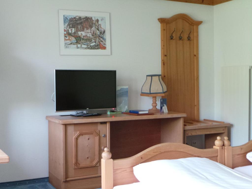Hotel B&B Casa La Val Sedrun Bilik gambar